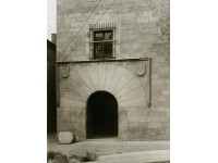 Casa de Oñate o de los Guzmanes, puerta