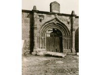 Portada de la antigua iglesia