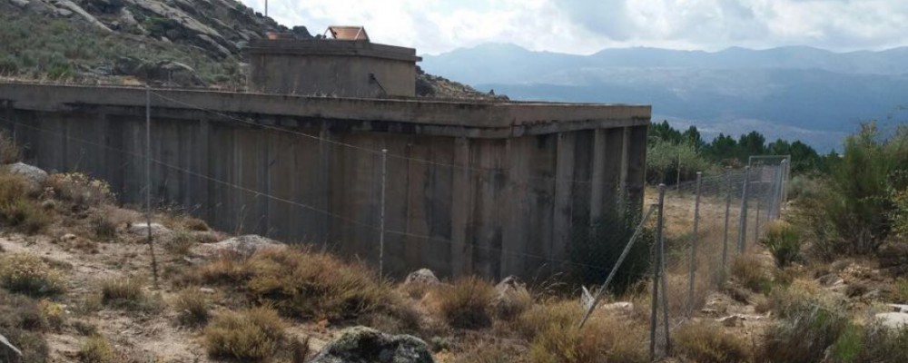 La Diputación de Ávila suministra agua a Navatalgordo tras verse afectado el abastecimiento por el incendio en Hoyocasero