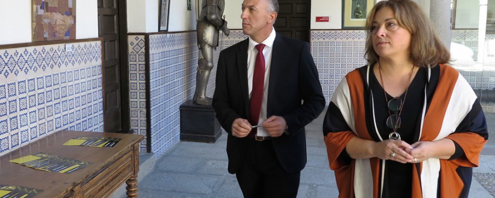 La Diputación de Ávila rinde homenaje a Raúl Romero con una exposición que repasa su trayectoria