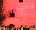 Foto de La Diputación de Ávila se suma al Día contra el Cáncer de Mama iluminando el Torreón de los Guzmanes de rosa