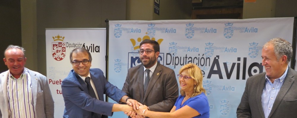 La Diputación de Ávila impulsa las rutas 'De la cuna al sepulcro' y el Camino de Santiago como dinamizadoras de la economía de los municipios