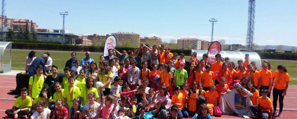 200 alumnos de la provincia participan en la final de atletismo de los Juegos Escolares