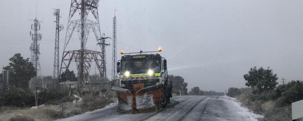 La Diputación de Ávila activa el operativo de vialidad invernal para realizar labores de limpieza y prevención por la nieve en la red viaria provincial