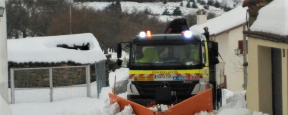 La Diputación de Ávila colaborará con los ayuntamientos de la provincia en la limpieza de los núcleos urbanos afectados por la nevada