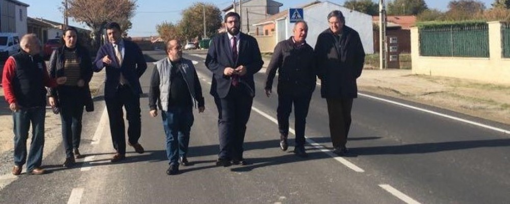 La Diputación de Ávila ejecuta obras de mejora en la carretera de acceso a Palacios de Goda