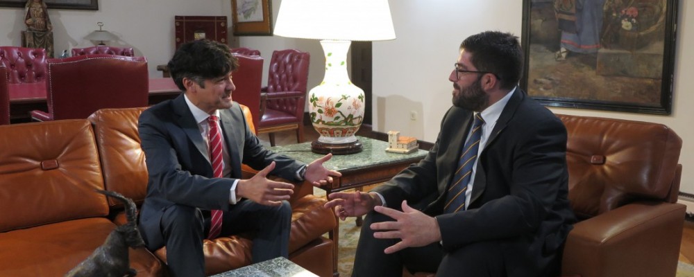 El presidente de la Diputación de Ávila recibe al nuevo subdelegado del Gobierno