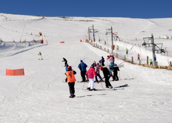 El Programa de Esquí de la Diputación de Ávila inicia en la práctica de este deporte a más de 150 escolares de la provincia (2º Fotografía)