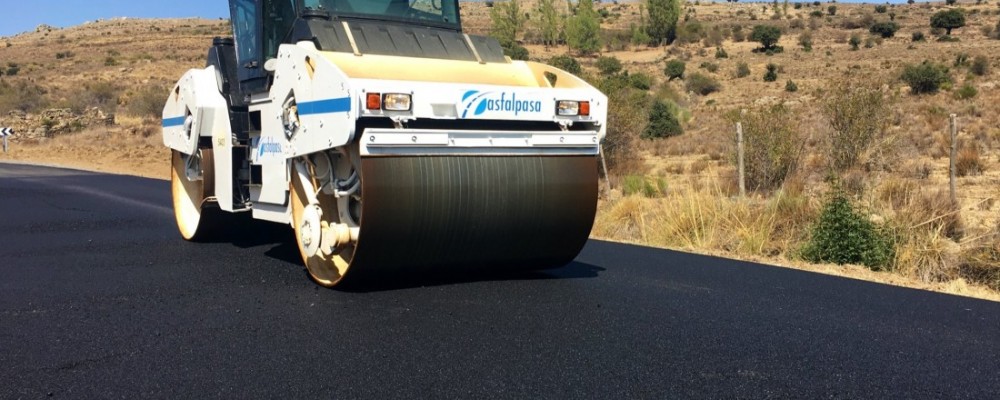 Inicio de las obras de mejora de las carreteras AV-P-120 en Constanzana y Jaraíces, y la AV-P-127 de acceso a Vinaderos