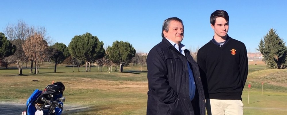 Naturávila acoge los entrenamientos navideños del joven golfista Álvaro Morales