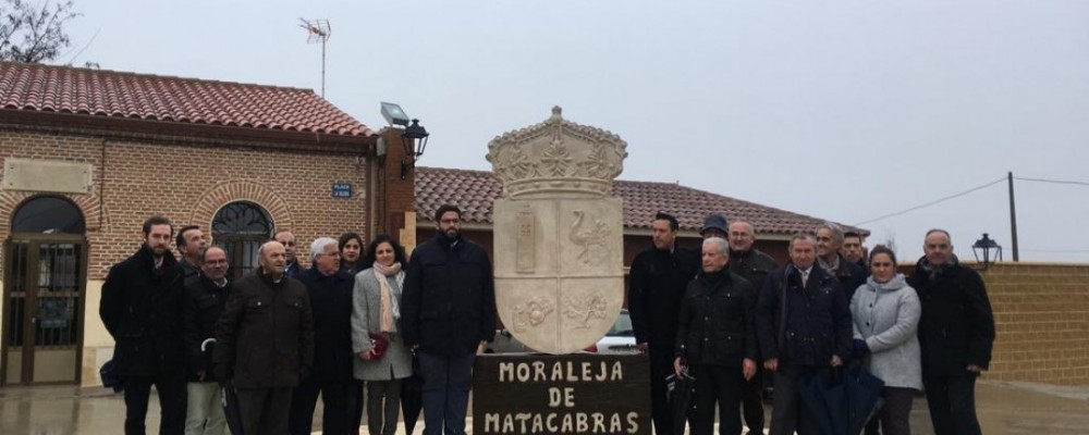 Moraleja de Matacabras estrena escudo y bandera para reflejar la historia del municipio