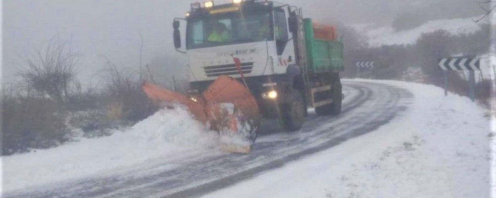 La Diputación de Ávila interviene en 17 carreteras de la provincia afectadas por nieve