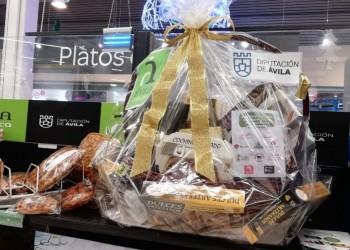 Ávila Auténtica difunde los productos de calidad de la provincia con una promoción especial y un sorteo en el supermercado Carrefour (2º Fotografía)