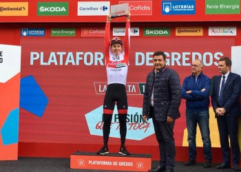 Arenas de San Pedro y la Plataforma de Gredos coronan a Roglic como ganador de La Vuelta 2019 (3º Fotografía)