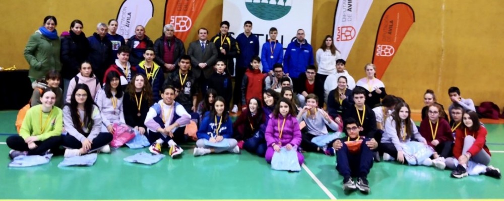 Sotillo acoge la entrega de medallas de Esgrima y un 3x3 de Baloncesto en los Juegos Escolares de la Diputación