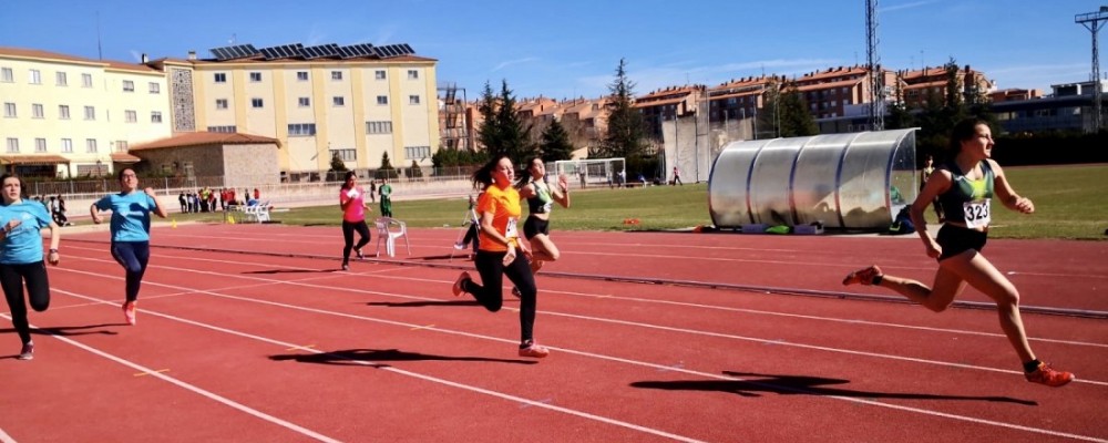 El atletismo y la Ciudad Deportiva de Ávila, protagonistas de los Juegos Escolares Provinciales