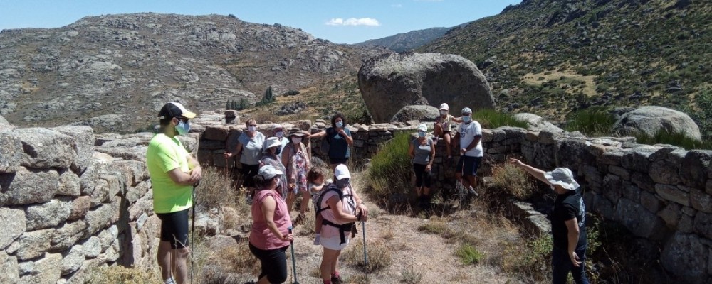 Casi 1.200 personas visitaron el Museo Abierto del Valle Amblés y la Sierra de Ávila durante este verano