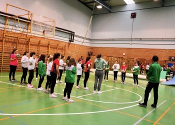 Cadetes y juveniles se unen a la competición de fútbol sala en El Barco de Ávila (2º Fotografía)