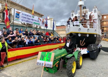 El Domingo de Piñata pone el broche de oro al Carnaval de Cebreros, al que asisten el presidente y trece diputados (2º Fotografía)