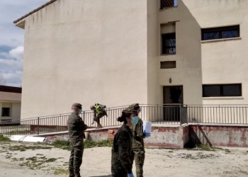 El Ejército de Tierra desinfecta las instalaciones del Centro Residencial Infantas Elena y Cristina (4º Fotografía)