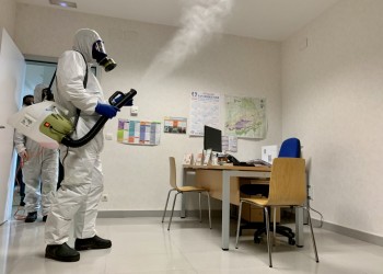 Nueve cascos urbanos y cuatro equipamientos sanitarios, entre los puntos críticos desinfectados por la Diputación este viernes (3º Fotografía)