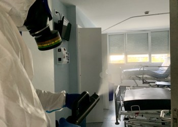 La 5ª planta del Complejo Asistencial acoge pacientes de otras patologías tras la desinfección realizada por la Diputación (2º Fotografía)