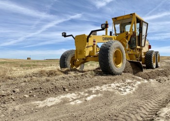 Agricultores y alcaldes agradecen la rapidez de la Diputación para controlar los topillos en La Moraña (3º Fotografía)