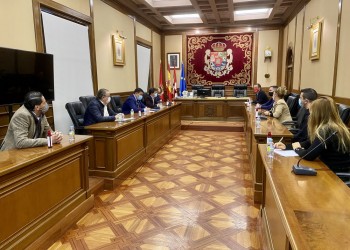 Diputación y hosteleros se reúnen para tratar la implementación de ayudas al sector (2º Fotografía)