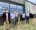 Foto de Martín agradece las donaciones de agua embotellada, que “complementan la constante labor de la Diputación”