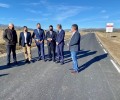 Foto de El presidente visita las obras de la AV-P-503 que une Solosancho y Baterna
