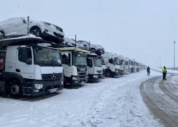 La Diputación asume el coste de los alimentos de los transportistas embolsados en la A-6 por Filomena (3º Fotografía)