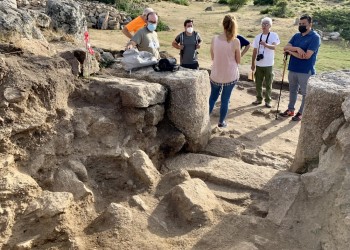 La excavación 2021 en 'El Torreón' de Ulaca sigue buscando descubrir la función que tuvo el edificio (2º Fotografía)