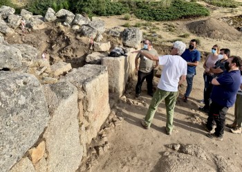 La excavación 2021 en 'El Torreón' de Ulaca sigue buscando descubrir la función que tuvo el edificio (3º Fotografía)