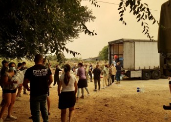 La Diputación distribuye los primeros 30.000 litros de agua embotellada entre los municipios afectados por el fuego (2º Fotografía)