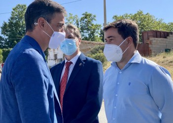 Carlos García agradece “la sensibilidad” del Gobierno para actuar sobre las consecuencias de los incendios (2º Fotografía)