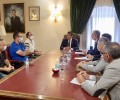 La Diputación y la Junta se comprometen a mediar para mantener los 34 empleos de Piglets en El Barco de Ávila
