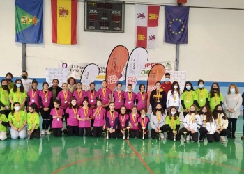 Ya hay ganadores de los Juegos Escolares Provinciales de fútbol sala y voleibol infantil (2º Fotografía)