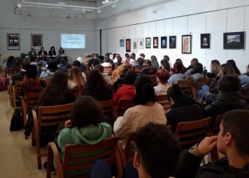 Sánchez Hernández presenta su libro sobre la Escuela de Artes y Oficios editado por la Diputación (2º Fotografía)