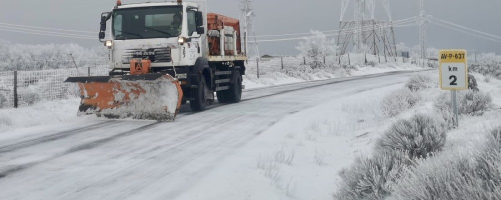 795 km de 139 carreteras de la red provincial, tratados el martes para hacer frente a la nieve y el hielo