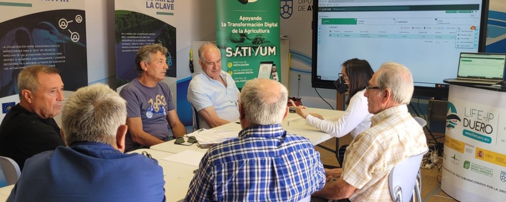 La app SATIVUM ya ha llegado a siete municipios de La Moraña gracias al camión tecnológico de la Diputación