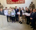 Foto de El 2 de octubre finaliza el plazo para optar a una de las diez becas para estudiantes universitarios
