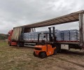 Foto de La Diputación entrega 24.000 litros de agua embotellada a los vecinos de San Bartolomé de Pinares