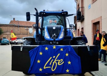 El LIFE IP Duero analiza en La Nava de Arévalo la simbiosis entre agricultura y placas solares (2º Fotografía)