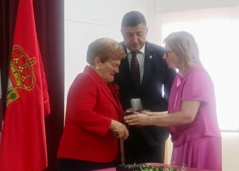 El presidente asiste al homenaje póstumo de Santo Domingo de las Posadas al que fuera su alcalde 24 años (2º Fotografía)