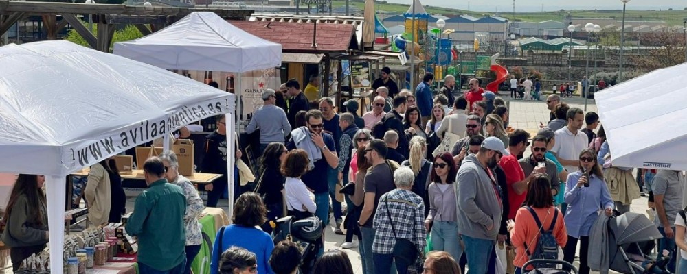 Ávila Auténtica se estrena con “satisfacción” en el “prometedor” Mercado de Colmenar Viejo