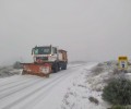 Foto de 40 toneladas de fundentes esparcidas el viernes para retirar la nieve de 410 kilómetros de la red de la Diputación