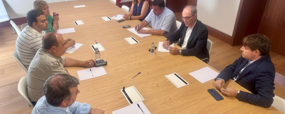 La Diputación entablará contactos con Ministerio, Junta y CAM para abaratar el autobús a Madrid