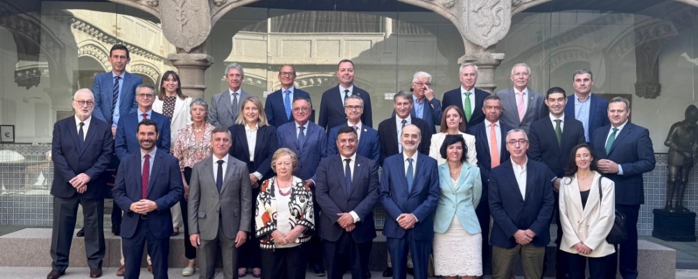 El presidente recibe al Consejo y Comité Ejecutivo de Obra Social y Fundaciones de CECA