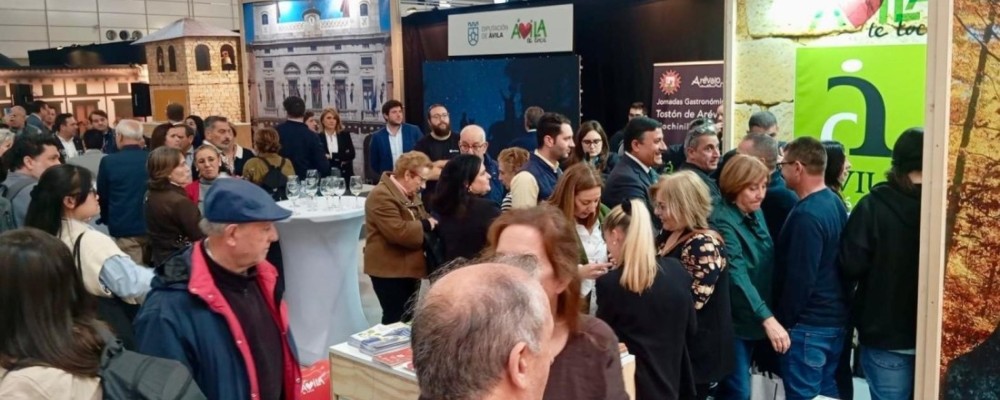 Más de 4.000 personas pasan por el espacio de la Diputación en Intur 2025