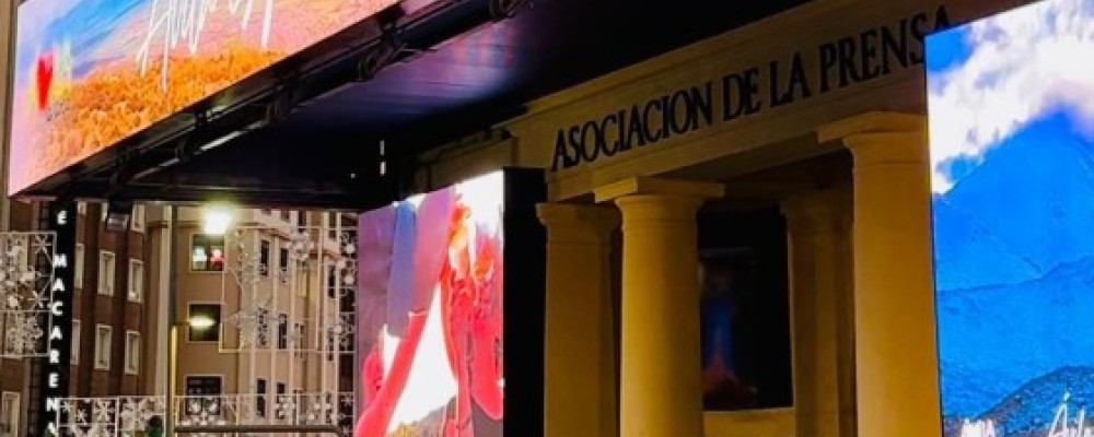 Ávila brilla entre las luces navideñas de Madrid para cerrar su promoción turística de 2025 en la capital